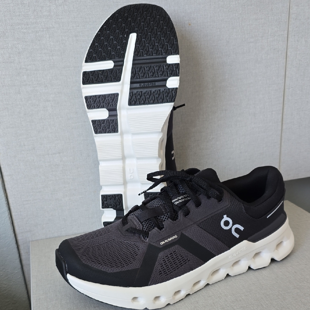 On Running Men's Black and White Sneakers, BRAND NEW, (m 11.5).